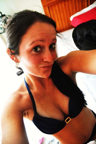 Сексуальные шалости возбуждающей молодушки