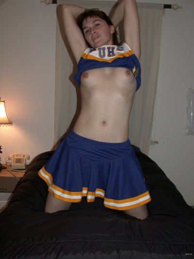 Молодая красотка из местного учебного заведения