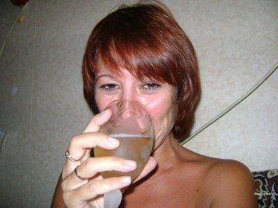 Милфа растаяла в ништяках