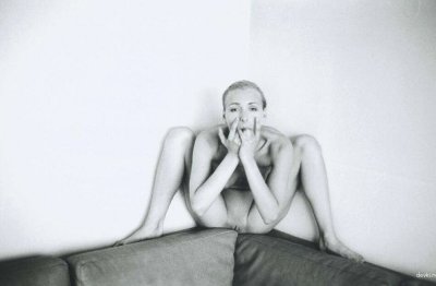 Эротические фантазии: очаровательные женщины и их откровенные моменты