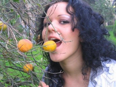 Откровенные видео с русской девушкой в домашней обстановке