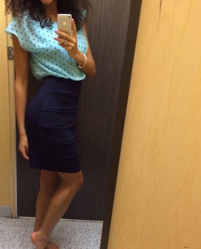 Фото красотки делает сама на мобильник