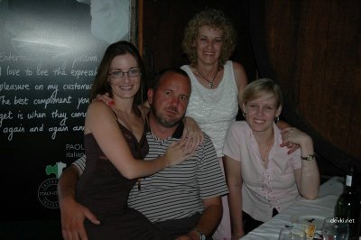 Эта учительница показывает свою страстную сторону на частных снимках