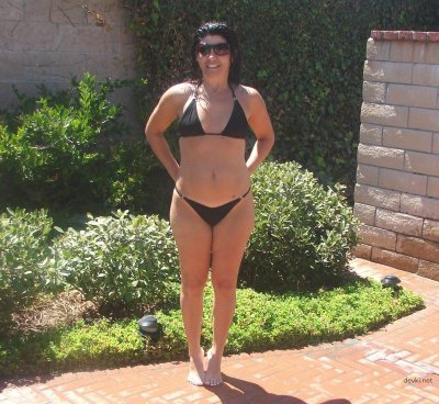 После развода размести фотографии своей бывшей жены на любительских сайтах