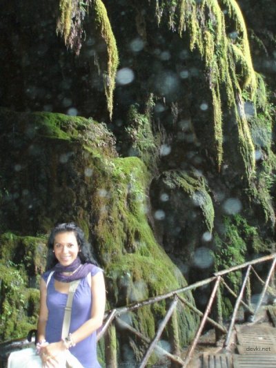 Развратная чернокожая красотка без одежды