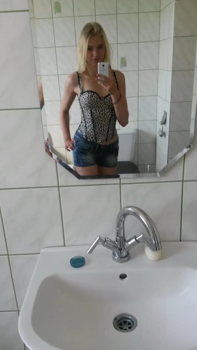 Нецензурно жарко: эротические снимки, разжигающие страсть!