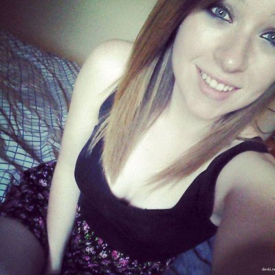 Красотка демонстрирует свои аппетитные формы