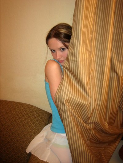 Сиськи-студентка просит сделать ей голые фотки