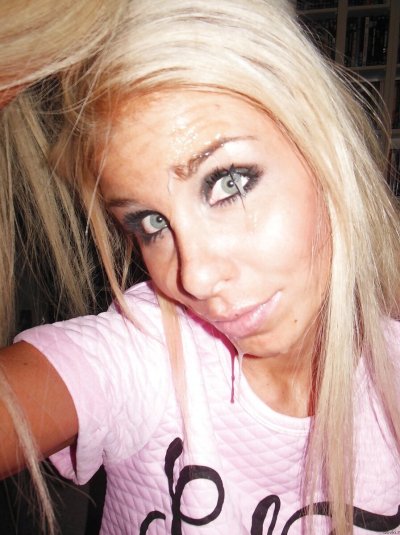 Милашка обожает кончу на личике!