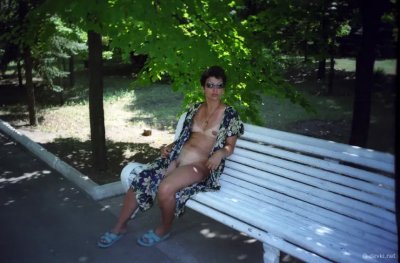 Отдых летом в туалете клуба: расширенная версия