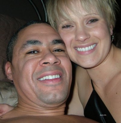 После заднего прохода наполнил партнершу спермой