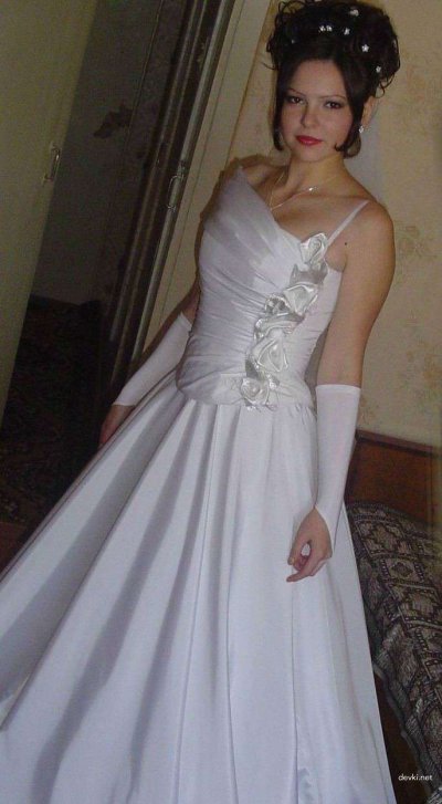 Сексуальная фотосессия на фоне стильного ковра для взрослых