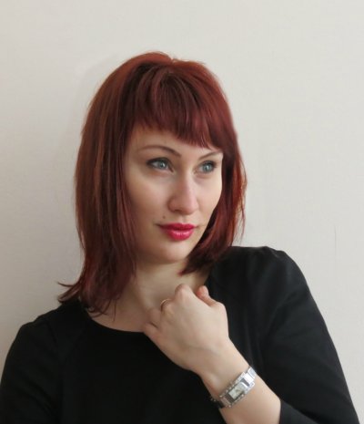 Сексуальные снимки опытной дамы с обвисшей грудью