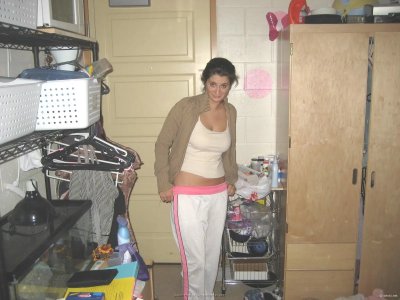 Фрикаделька дает интервью в своем офисе