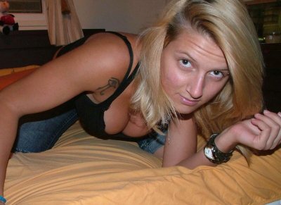 Крутой секс с развратной мамочкой - грудастой и опытной!