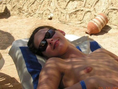 Русская красотка с бутылочкой в ягодицах: горячие моменты!