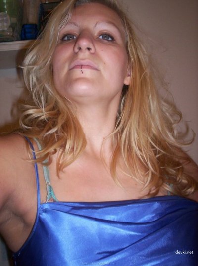 Уговорил подружку на интим и снял ее трусики