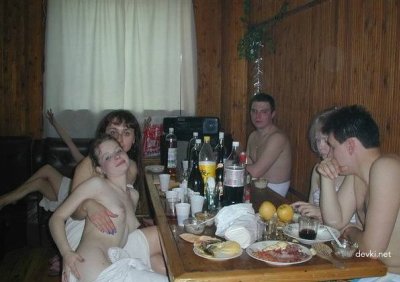 Наслаждение в сауне: жаркие моменты на любительских снимках