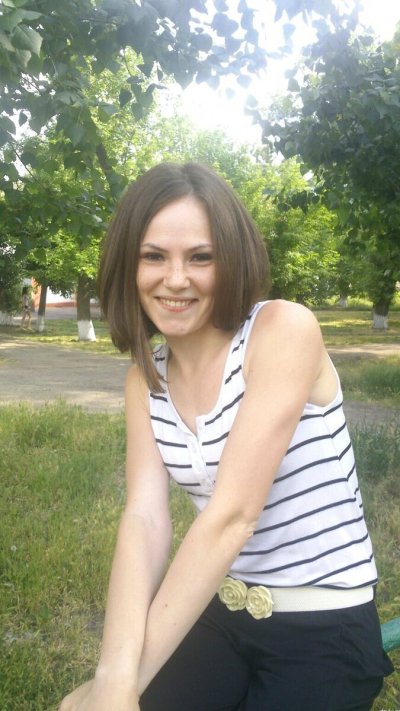 Красотка облизывает херокритика