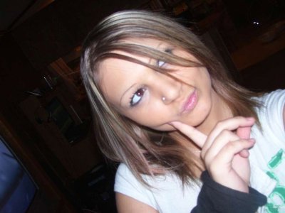 Красотка с обвисшими титьками