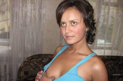 Сексуальные видео с ухоженной красоткой в домашней обстановке