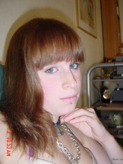 Пробуждает страсть в заднице своей милфы