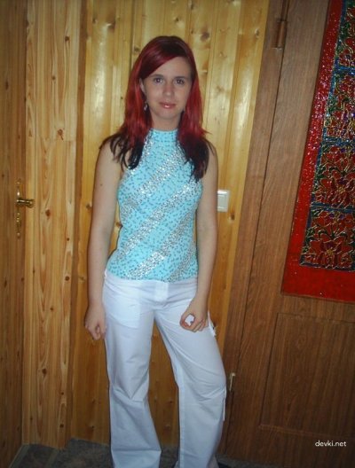 Рыженькая шалит с писичкой