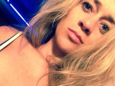 Запретные снимки красотки. Секретные фото, не для глаз посторонних