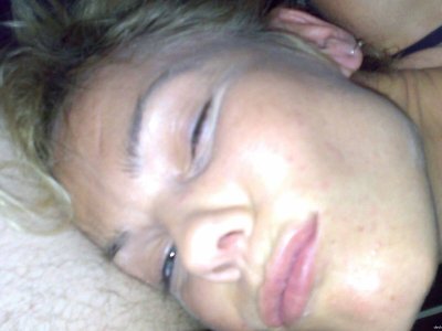 Наслаждается каждым мгновением и получает истинное удовольствие!