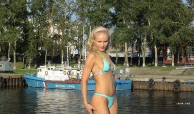 Брат поделился интимными снимками своей взрослой сестры