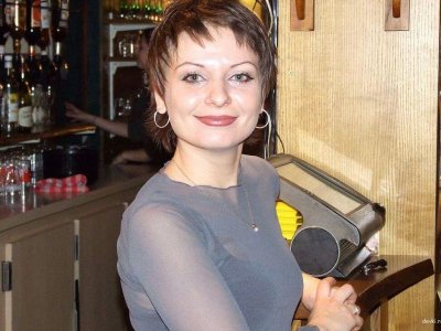 Села на мужское достоинство чернокожего красавца