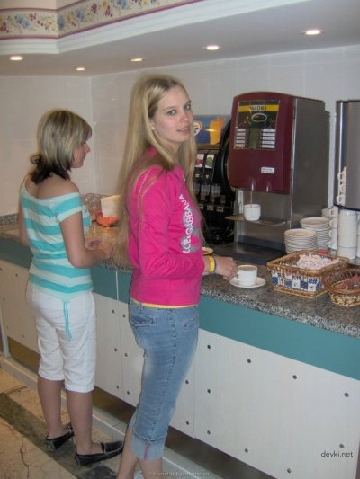 Молодые влюбленные на свидании