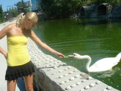 Горячая красотка на романтическом отдыхе с супругом