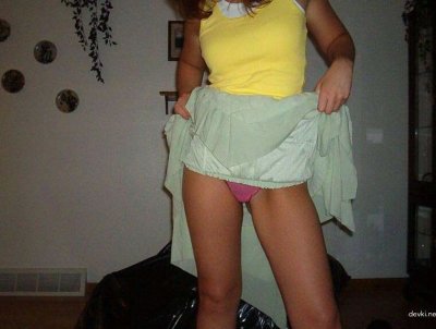 Интимные снимки обнаженной девушки: откровенные моменты для тебя!