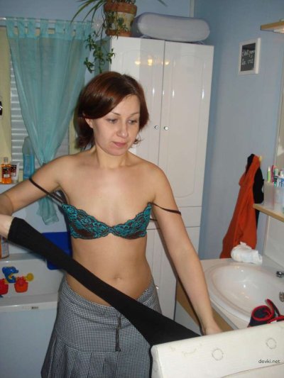 Интимные снимки подружки своей супруги: запретное удовольствие