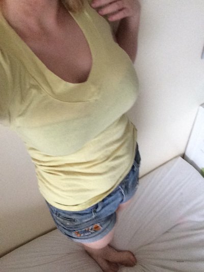 На постели раздвигаются до гола