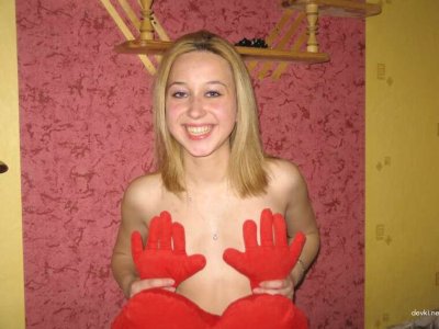 Сексуальные снимки прелестной дамы в кровати