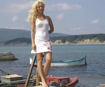 Девушки без верхнего платья: оголенные прелести!