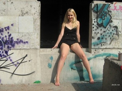 Обнаженная шалунья на интимных снимках