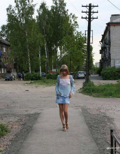 Эротические приключения: девушка, обожаюшая групповой секс!