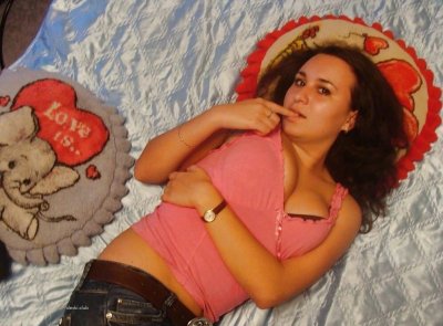 Обнаженная ученица фотографируется в общаге