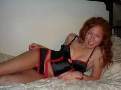 Откровенные снимки соблазнительной рыжеволосой красотки