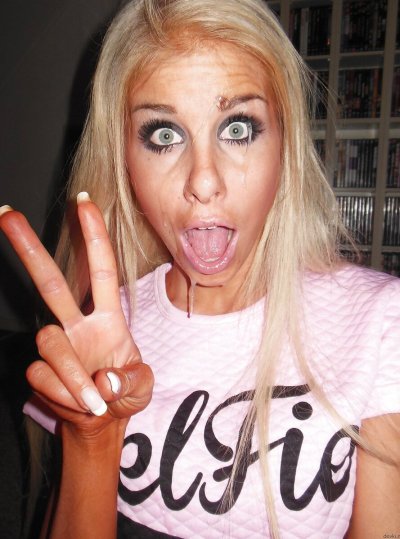 Милашка обожает кончу на личике!