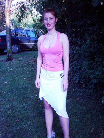 Стройная и высокая красавица, готовая поразить тебя!