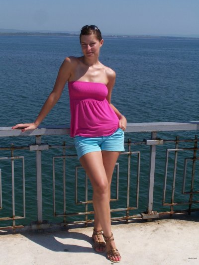 Развратная шлюшка без одежды