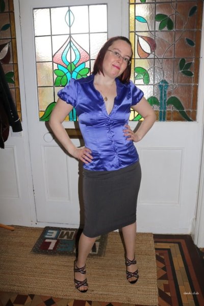 Жгучая помощница начальника: горячее исполнение обязанностей 18+