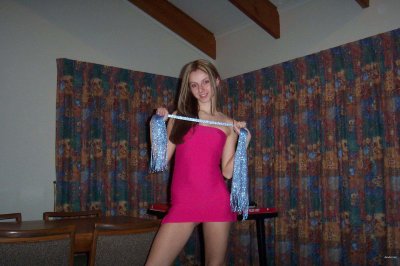 Грудастая красотка продемонстрирует свои аппетитные формы.