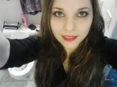 Пушистая писечка обворожительной красотки