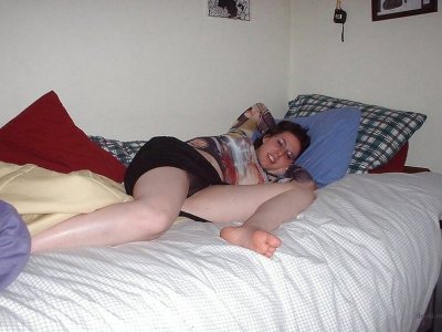 Ебет влажную пилотку молоденькой студентки