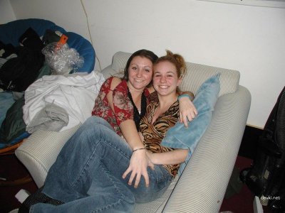 Девушки напились и начали фотосессию, которая вышла из-под контроля